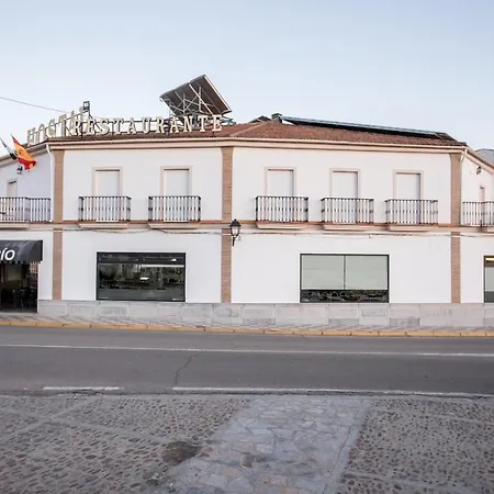 Hostal Rio Guest house